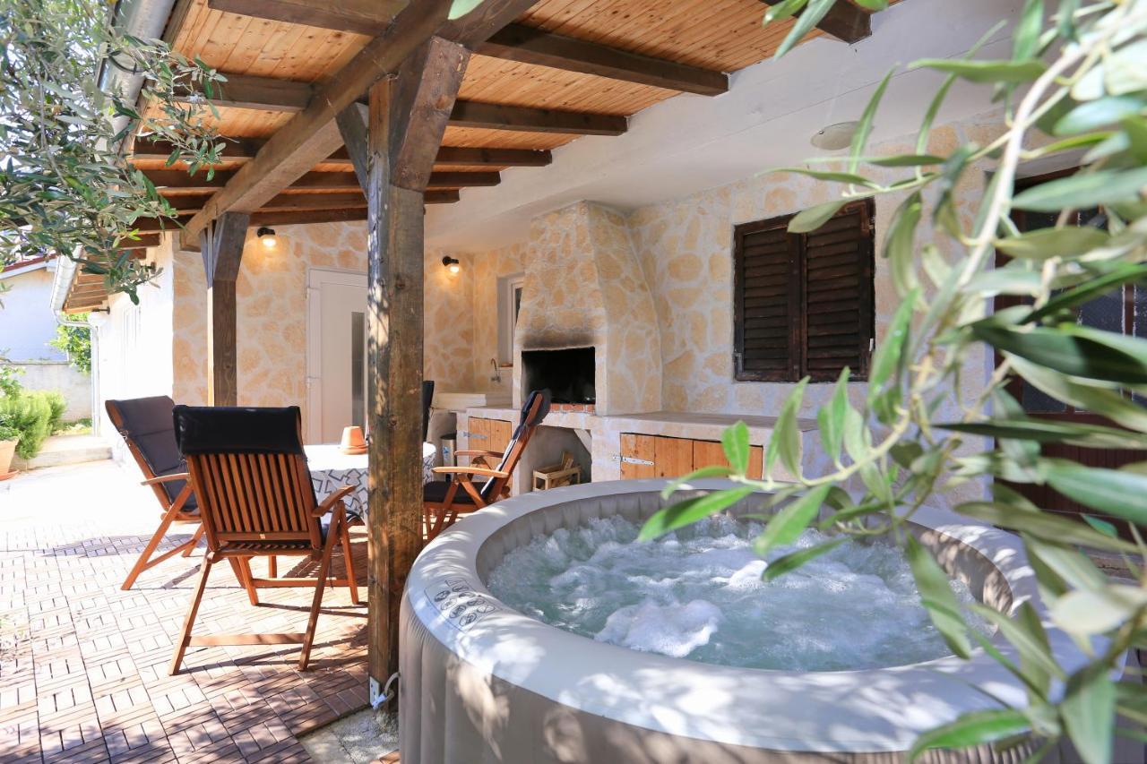 Hacienda Mia With Yacuzzi And Free Parking Zadar Luaran gambar